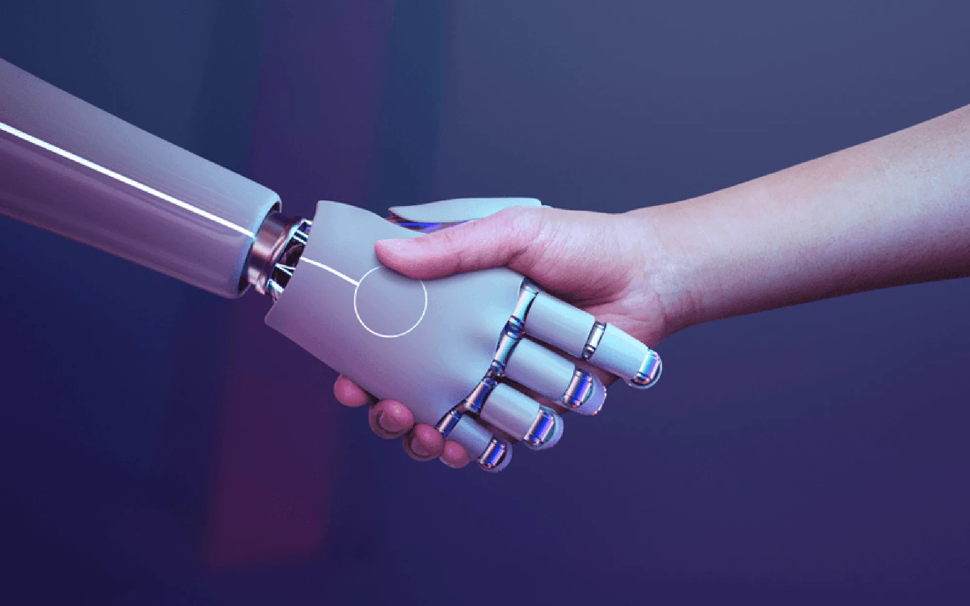 Eine menschliche Hand schüttelt eine Roboterhand vor einem lila-blauen Hintergrund, symbolisch für die Zusammenarbeit von Mensch und Technologie.